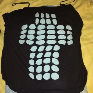 Black Tshirt with cross rip back